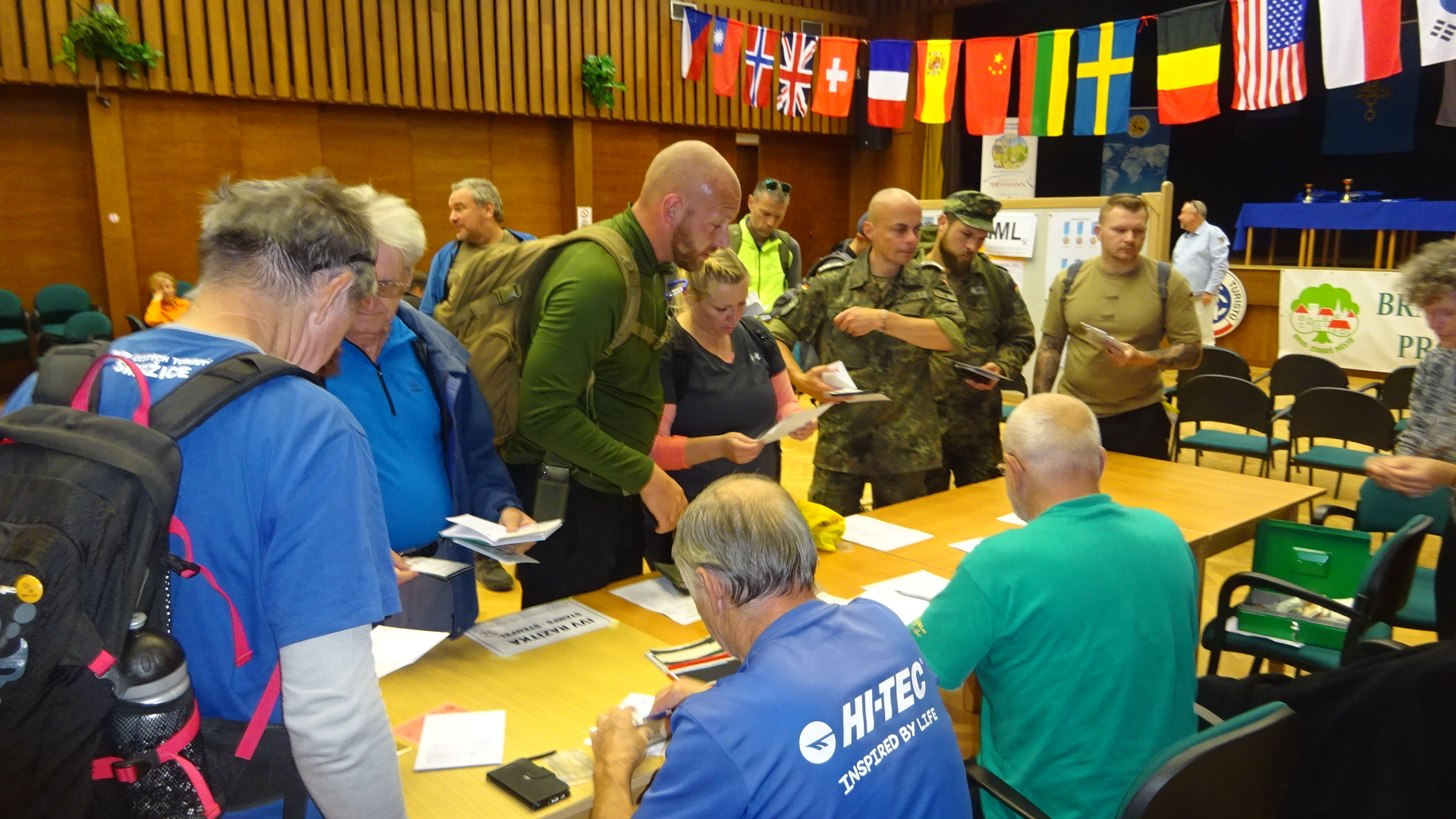Jede Kudrna okolo Brna 2018, registrace účastníků (foto Ladislav Tomáš)